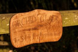 1405 orchid glade sign